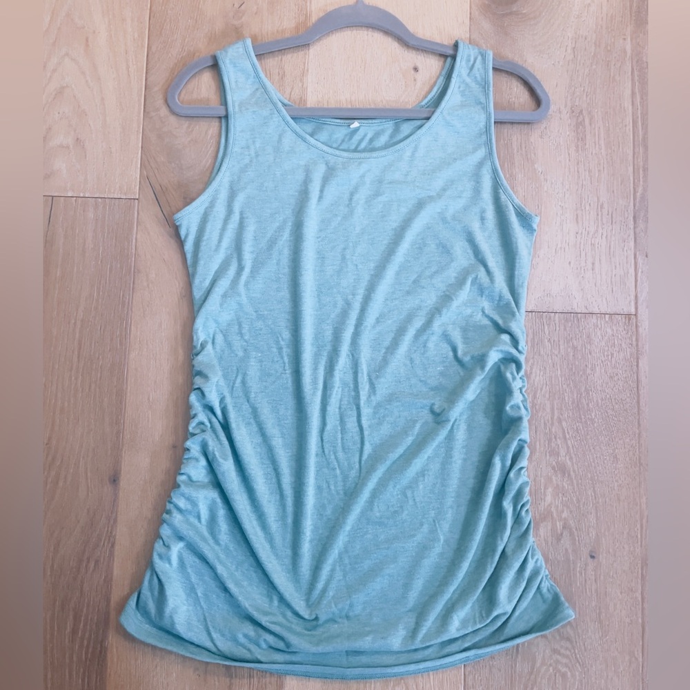 Maternity tank top green size medium